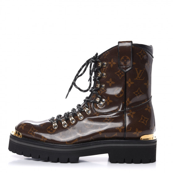 LOUIS VUITTON Monogram Glaze Mens Outland Ankle Boots 8 Black 484826