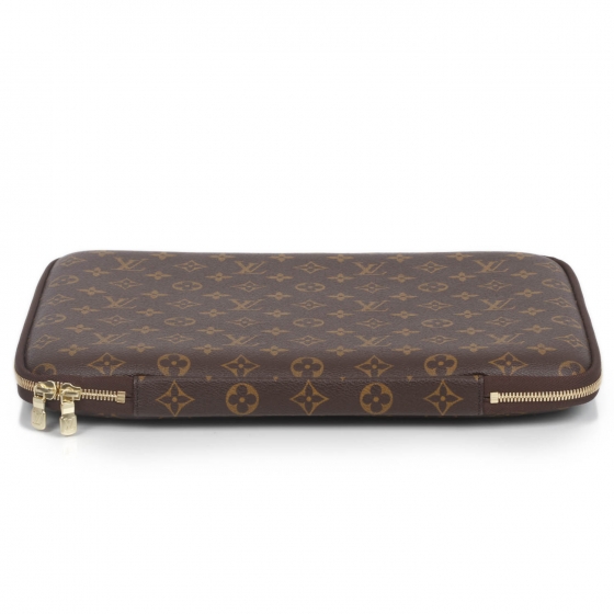 LOUIS VUITTON Monogram 13 in Laptop Sleeve 24823