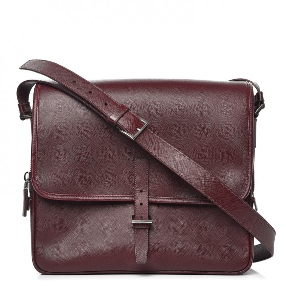 prada saffiano messenger bag