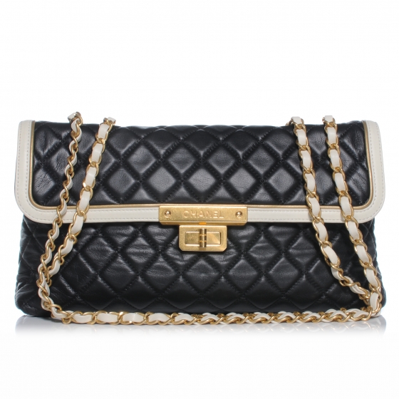 CHANEL Lambskin Quilted Mademoiselle East West Flap 43048