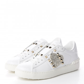 valentino sneakers with heart