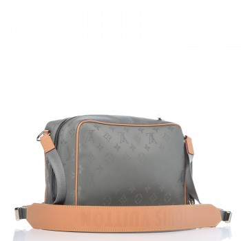 louis vuitton titanium camera bag